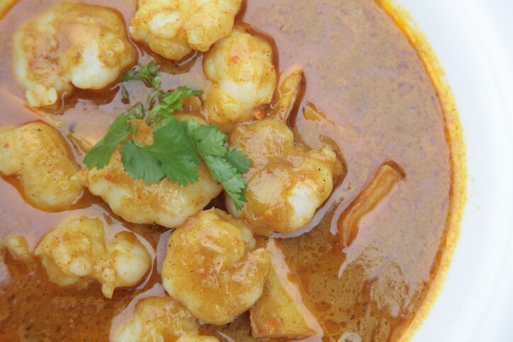 Curry Shrimps Balls (????), Hong Kong and Thailand style cuisine in China.