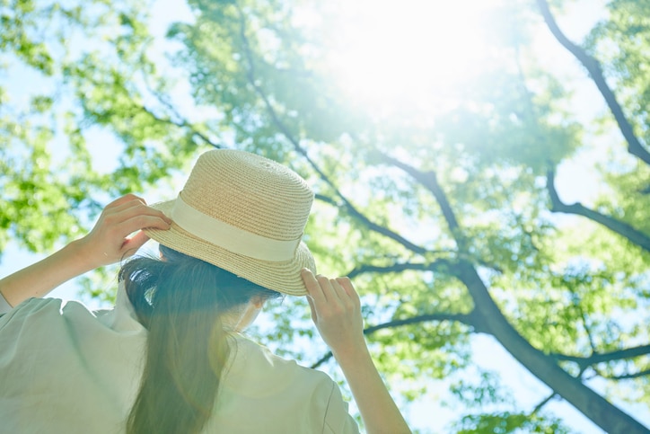 #5 Wear a hat to protect your hair