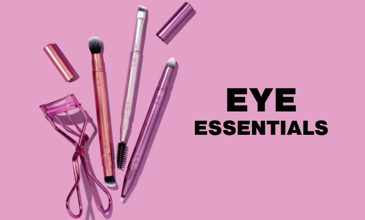 real techniques, real techniques makeup sponge, makeup brush, makeup puffs, travel makeup brushes image